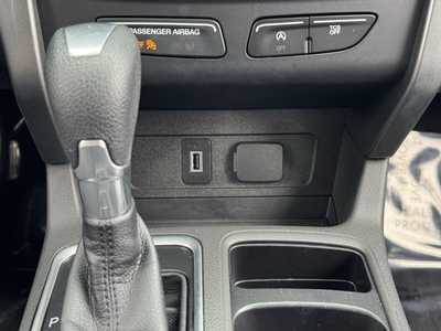 2017 Ford Escape, $10490. Photo 7