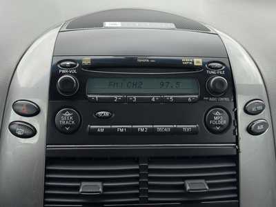 2006 Toyota Sienna, $2990. Photo 2