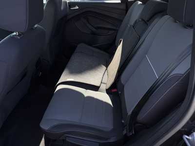 2014 Ford Escape, $6991. Photo 5