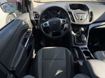 2014 Ford Escape, $6991. Photo 6