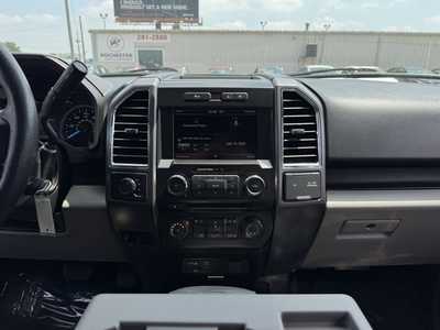2015 Ford F150 Crew Cab, $16790. Photo 2