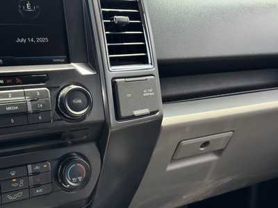 2015 Ford F150 Crew Cab, $16790. Photo 7