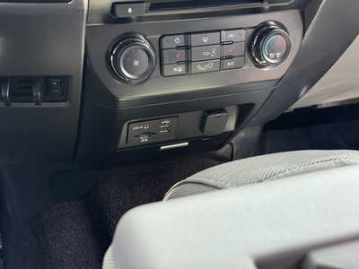 2015 Ford F150 Crew Cab, $16790. Photo 9