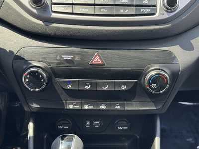 2016 Hyundai Tucson, $10990. Photo 5