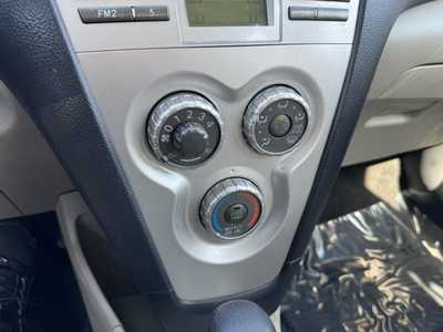 2007 Toyota Yaris, $3591. Photo 7