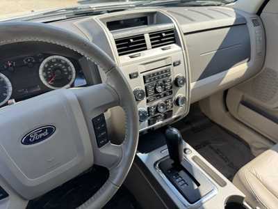 2009 Ford Escape, $4991. Photo 10