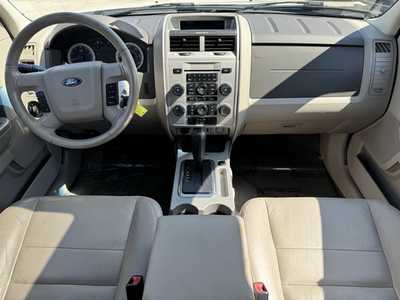 2009 Ford Escape, $4991. Photo 2