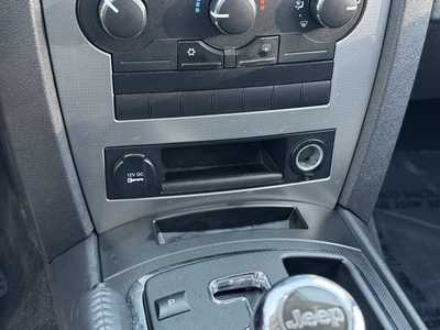 2009 Jeep Grand Cherokee, $7889. Photo 5