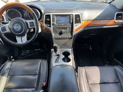 2011 Jeep Grand Cherokee, $9491. Photo 2