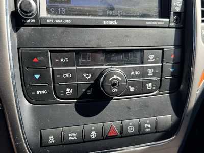 2011 Jeep Grand Cherokee, $9491. Photo 9
