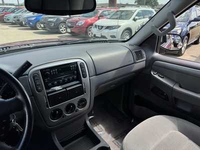 2004 Ford Explorer, $5500. Photo 12