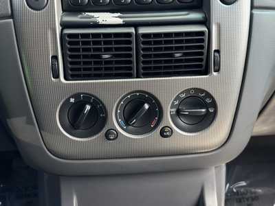 2004 Ford Explorer, $5500. Photo 4