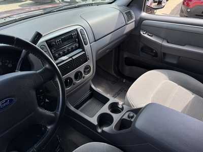2004 Ford Explorer, $5500. Photo 5