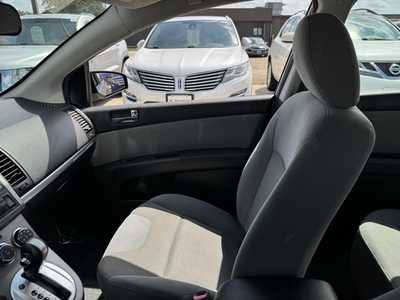 2010 Nissan Sentra, $3500. Photo 11