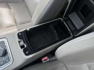 2012 Jeep Grand Cherokee, $8497. Photo 10