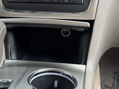 2012 Jeep Grand Cherokee, $8497. Photo 8