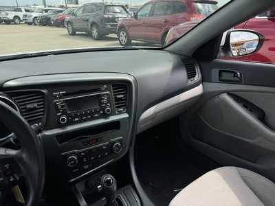 2012 Kia Optima, $6590. Photo 12
