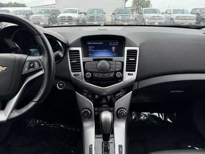 2014 Chevrolet Cruze, $6990. Photo 2