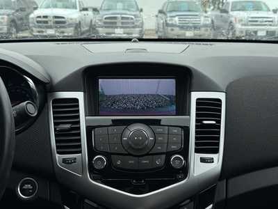 2014 Chevrolet Cruze, $6990. Photo 4