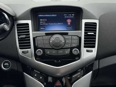 2014 Chevrolet Cruze, $6990. Photo 5