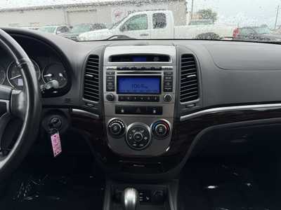2011 Hyundai Santa Fe, $8490. Photo 2
