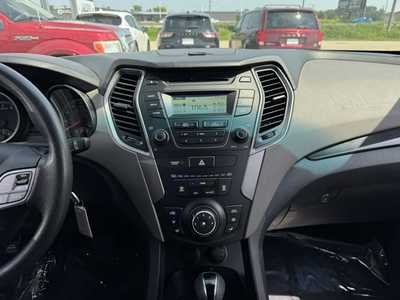 2015 Hyundai Santa Fe, $12990. Photo 2