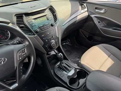 2015 Hyundai Santa Fe, $12990. Photo 6