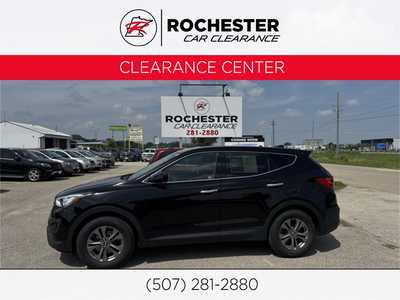 2015 Hyundai Santa Fe, $12990. Photo 1