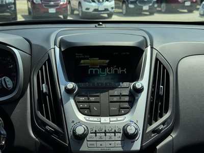 2015 Chevrolet Equinox, $11590. Photo 3
