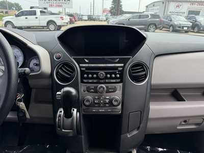 2015 Honda Pilot, $8591. Photo 2
