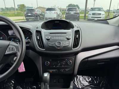 2017 Ford Escape, $11990. Photo 2