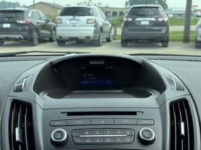 2017 Ford Escape, $11990. Photo 3