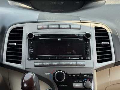 2011 Toyota Venza, $10257. Photo 3