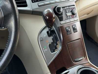 2011 Toyota Venza, $10257. Photo 7
