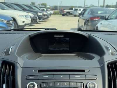 2017 Ford Escape, $9998. Photo 4