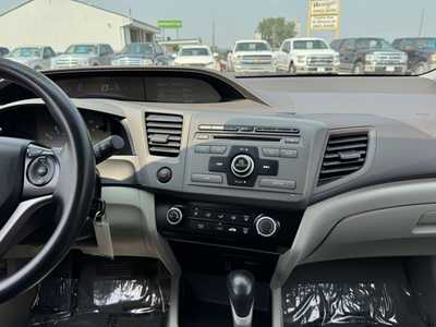 2012 Honda Civic, $11500. Photo 2