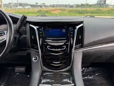 2015 Cadillac Escalade, $15990. Photo 2