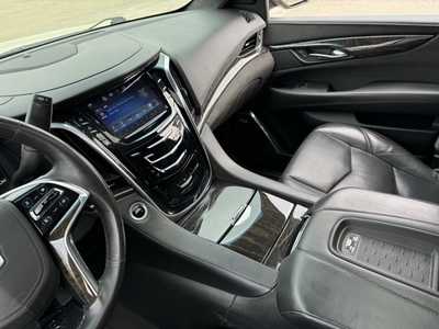 2015 Cadillac Escalade, $15990. Photo 6