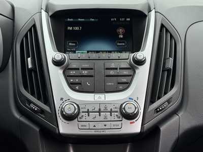 2017 Chevrolet Equinox, $7990. Photo 5