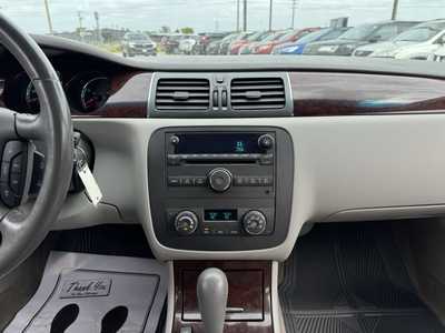 2011 Buick Lucerne, $5490. Photo 2