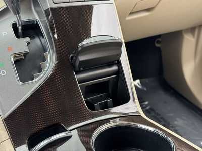 2011 Toyota Venza, $8490. Photo 6