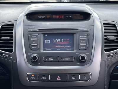 2014 Kia Sorento, $11790. Photo 3