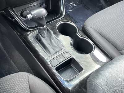 2014 Kia Sorento, $11790. Photo 7