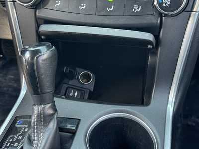 2015 Toyota Camry, $9490. Photo 7