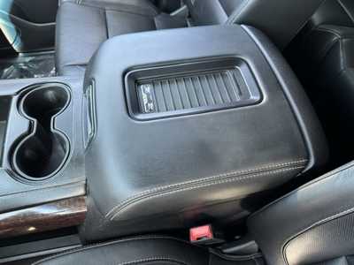 2017 GMC Yukon, $16990. Photo 12