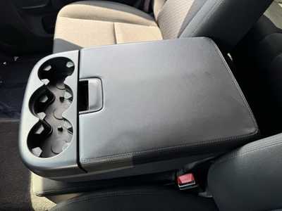2012 Chevrolet 1500 Crew Cab, $10490. Photo 8