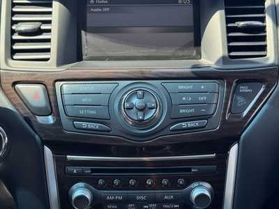 2013 Nissan Pathfinder, $10490. Photo 5