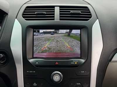 2014 Ford Explorer, $10990. Photo 4