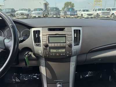 2009 Hyundai Sonata, $5500. Photo 2