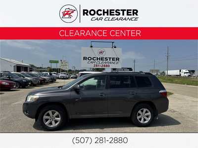 2010 Toyota Highlander, $8990. Photo 1